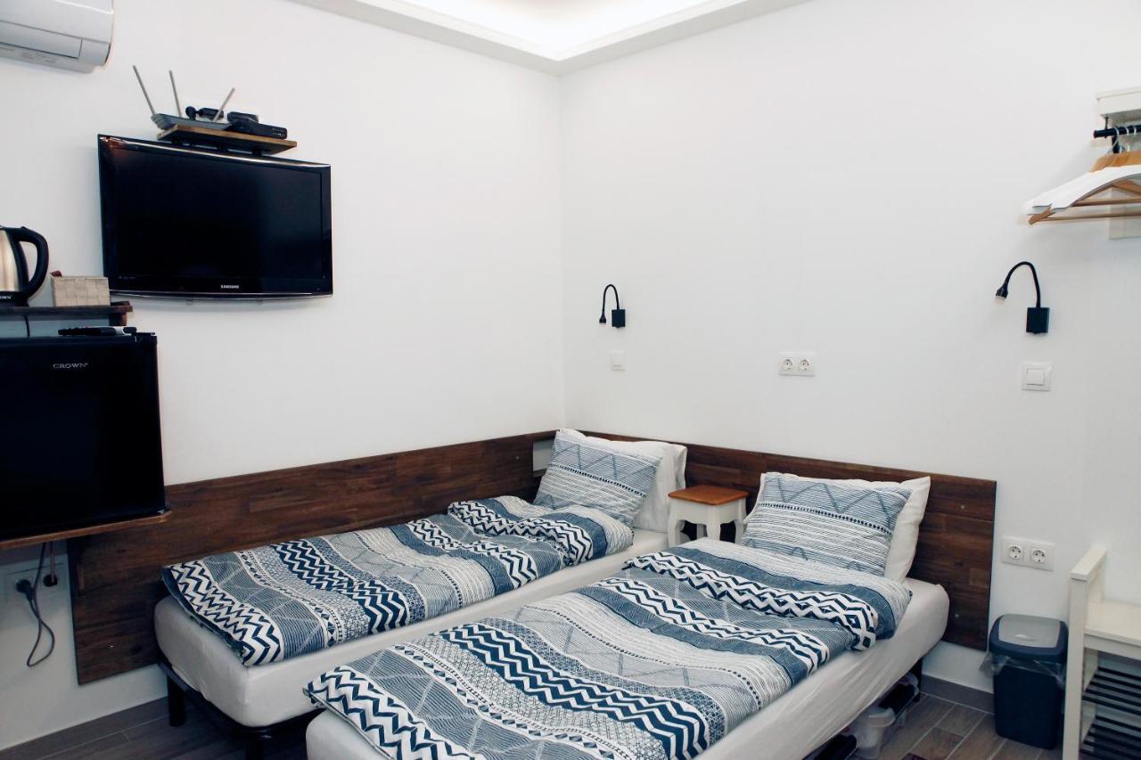 Sleep Over Sofia - Guest Rooms Экстерьер фото